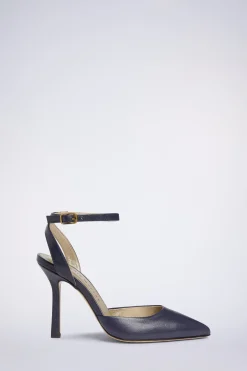 Mirella V